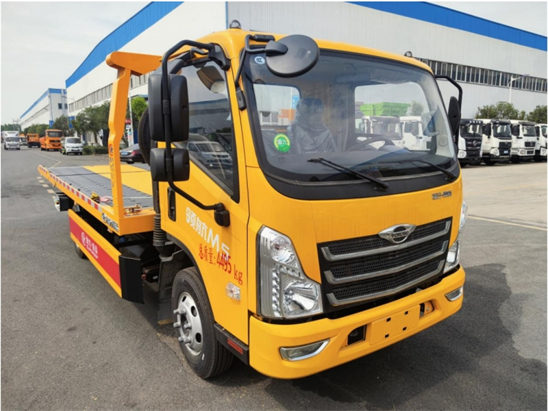 國(guó)六福田領(lǐng)航藍(lán)牌清障車(chē)