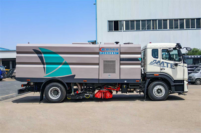 湖北程力重汽濰柴240馬力mate洗掃車(chē)（16方）